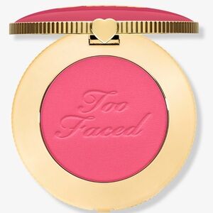 BNIB Too Faced Cloud Crush Blurring Blush - Color Watermelon Rain (fuchsia)